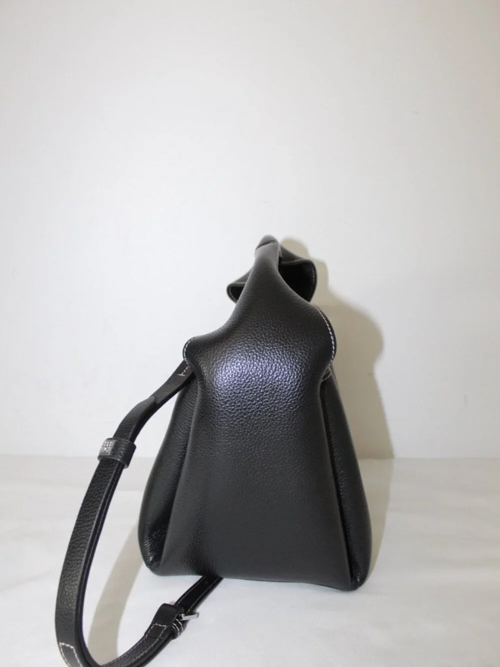 Toteme Pebble Leather Black Top Handle Shoulder Bucket Bag Crossbody - Picture 6 of 13